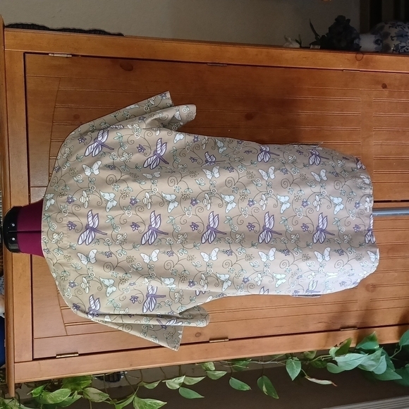 MOBB SCRUBS TOP - Picture 6 of 8